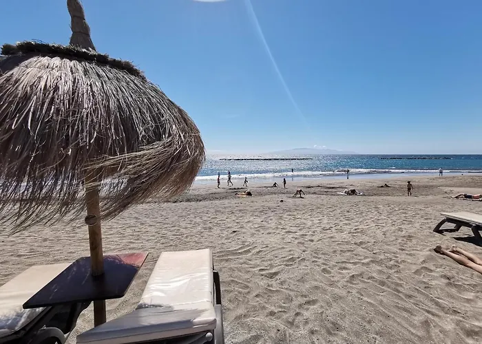 Home2book Chill & Sun Colina Blanca & Pool, Adeje 公寓 *